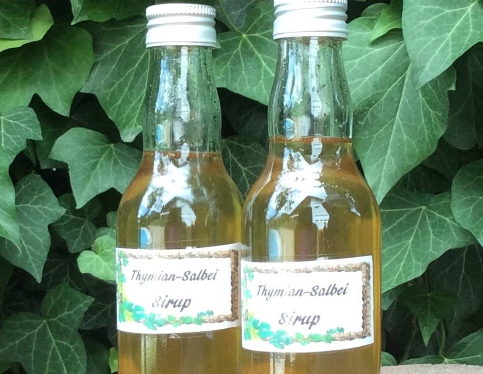 Thymian-Salbei-Sirup von Oma Thymian-Salbei-Sirup von Oma