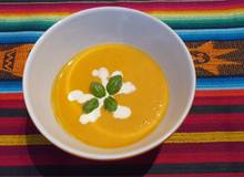 Fruchtige Kürbiscremesuppe Fruchtige Kürbiscremesuppe