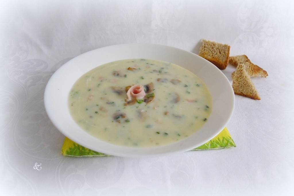 Champignoncremesuppe mit Estragon