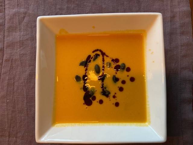 Kürbissuppe mit Curry Rezept - ichkoche.ch Kürbissuppe mit Curry Rezept - ichkoche.ch