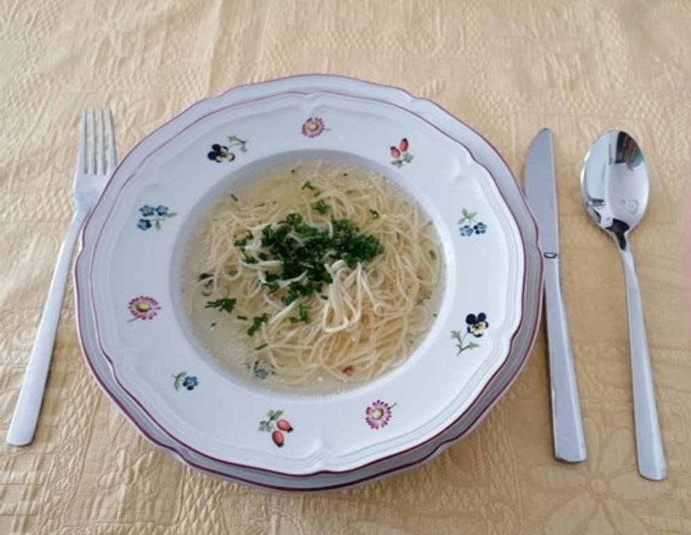 Nudelsuppe Nudelsuppe