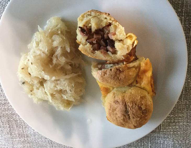 Gebackene Speck- und Grammelknödel Gebackene Speck- und Grammelknödel