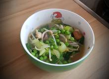 Asiatische Gemüsesuppe Asiatische Gemüsesuppe