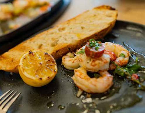 Garnelen in gewürztem Knoblauchöl Rezept