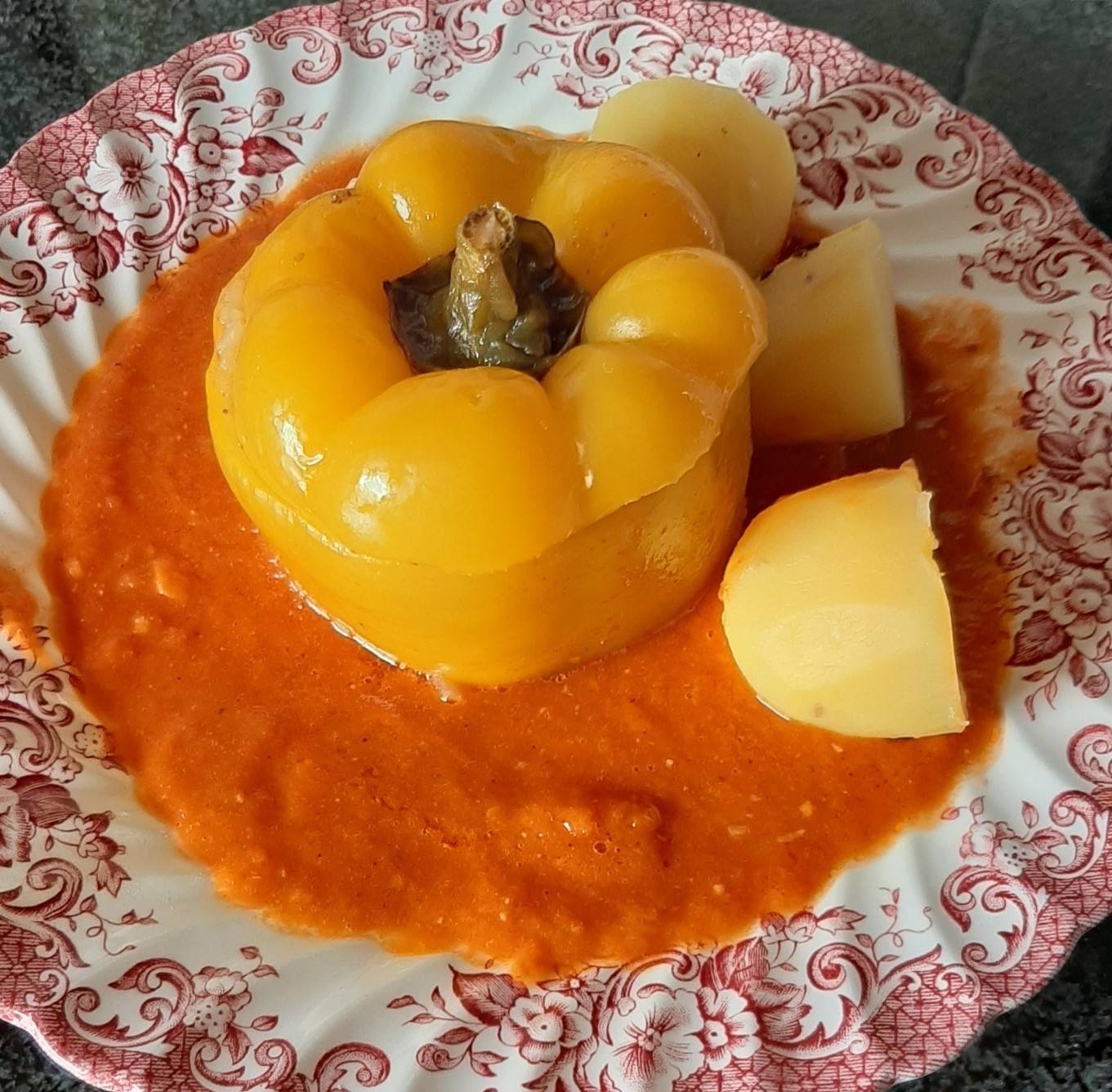 Paprika gefüllt mit Champignonreis