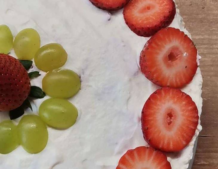 Erdbeer-Schlagobers Kuchen| Erdbeer-Schlagobers Kuchen|