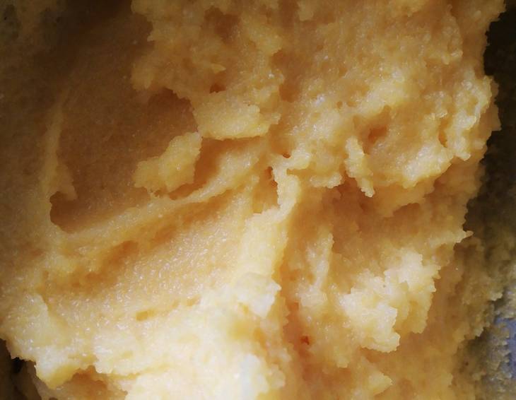 Polenta mit Äpfeln Polenta mit Äpfeln