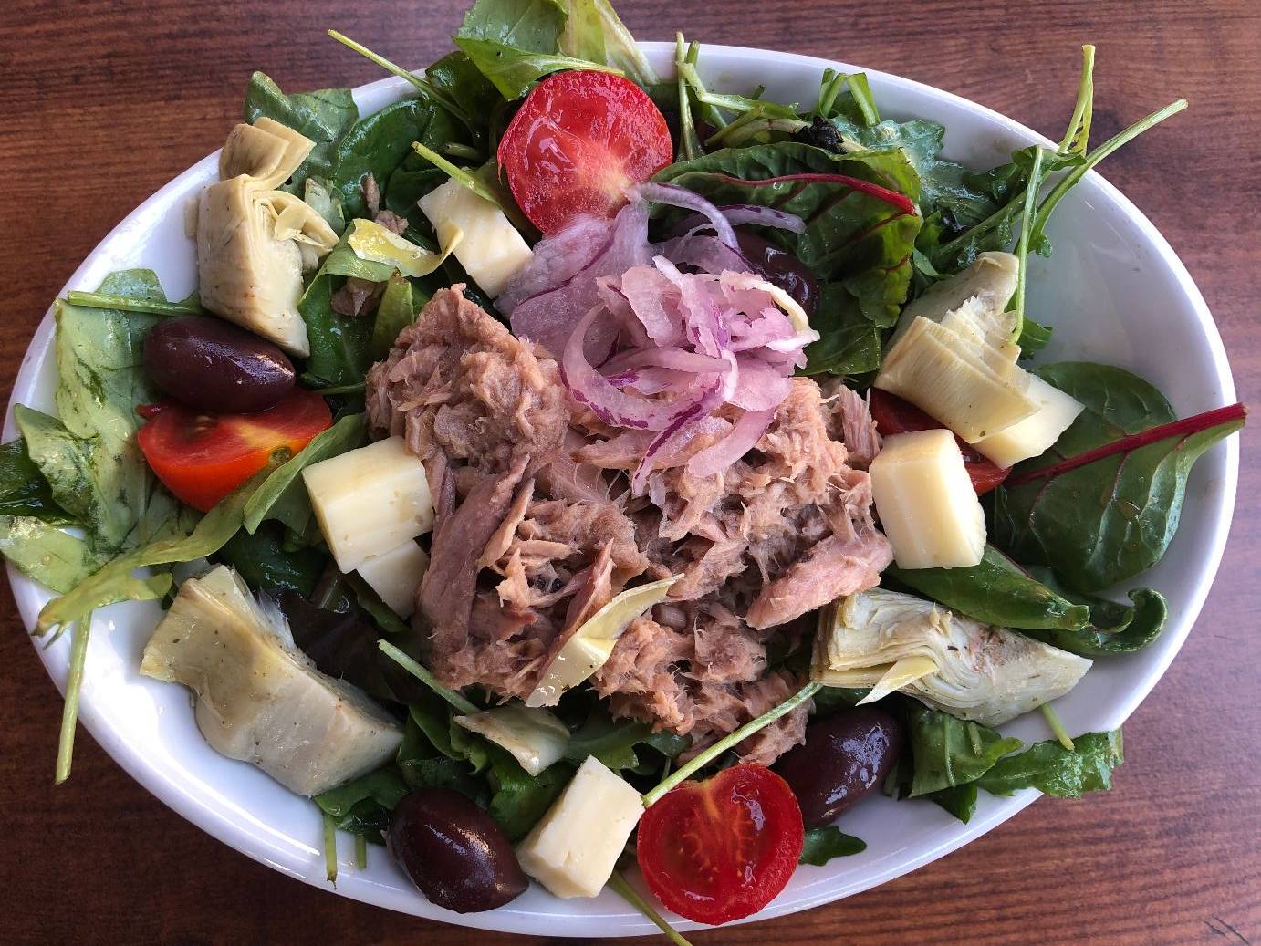 Bunter Gemüse-Thunfisch-Salat Rezept - ichkoche.de Bunter Gemüse-Thunfisch-Salat Rezept - ichkoche.de