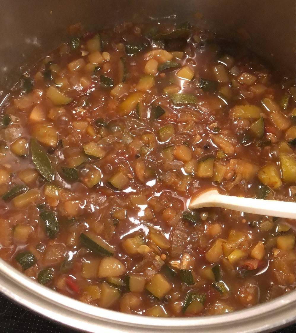 Zucchini-Pfirsich Chutney