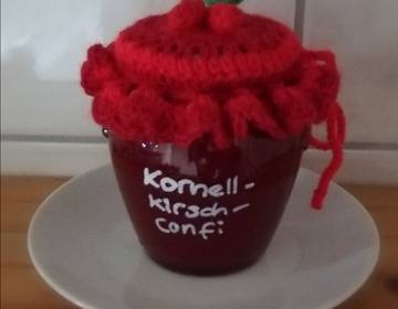 Kornelkirsch-Konfitüre vom Tierlibaum Kornelkirsch-Konfitüre vom Tierlibaum