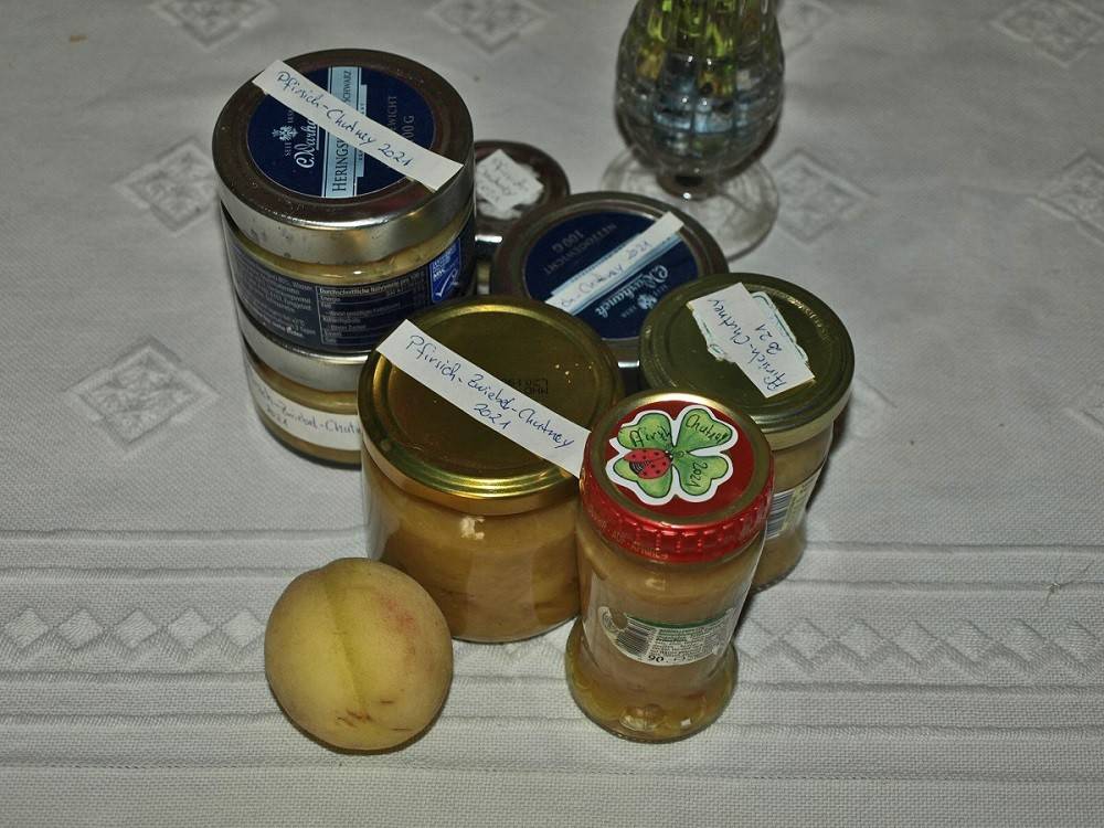 Pfirsich-Zwiebel-Chutney