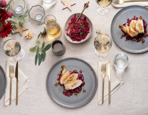 Hendlbrust mit Semmel-Feigenfülle und lauwarmem Rotkrautsalat Rezept ...