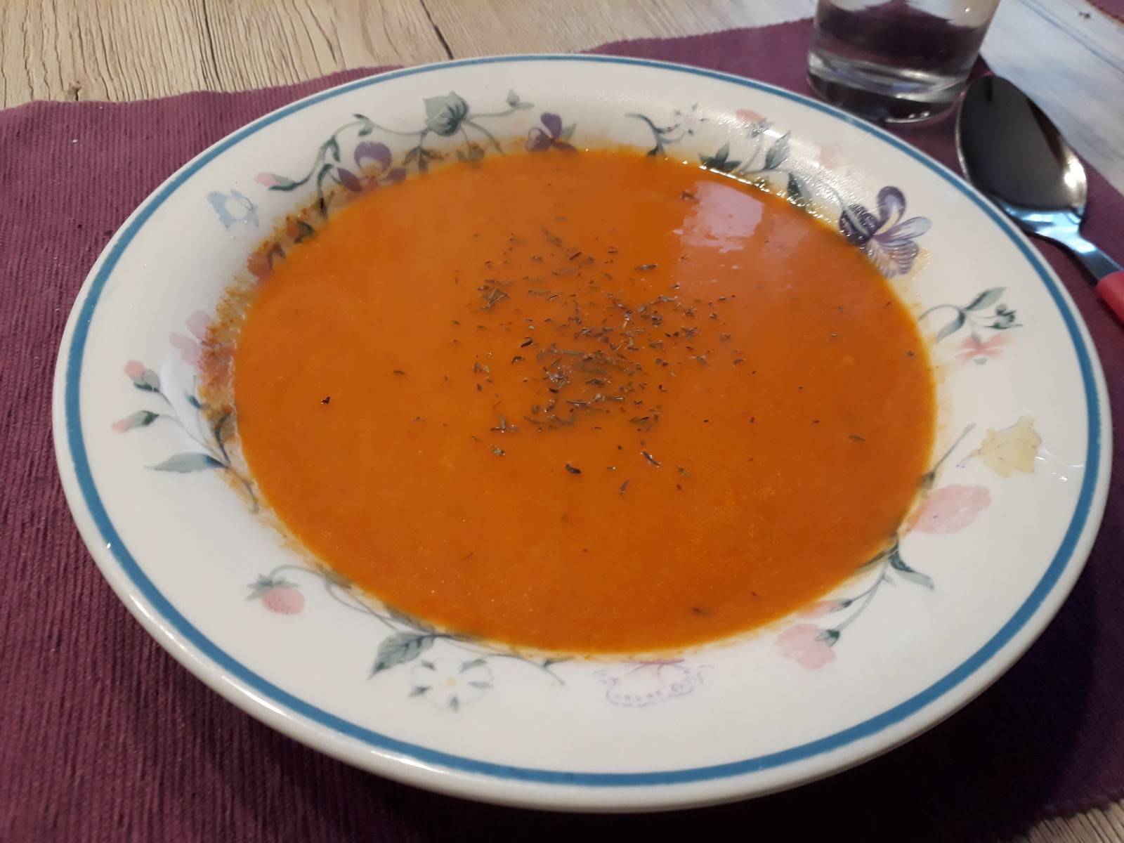 Tomatencremesuppe Rezept - ichkoche.ch
