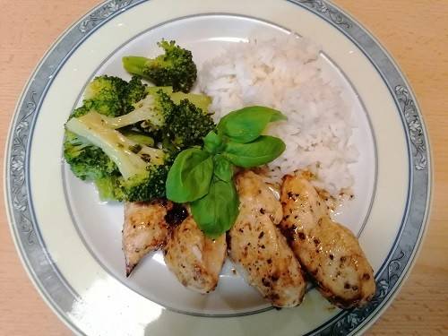 Hähnchenbrust mit Orangen-Estragon-Sauce Rezept - ichkoche.at Hähnchenbrust mit Orangen-Estragon-Sauce Rezept - ichkoche.at