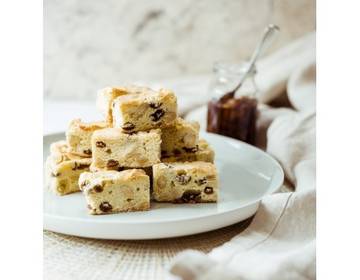 Rum-Blondies Rum-Blondies