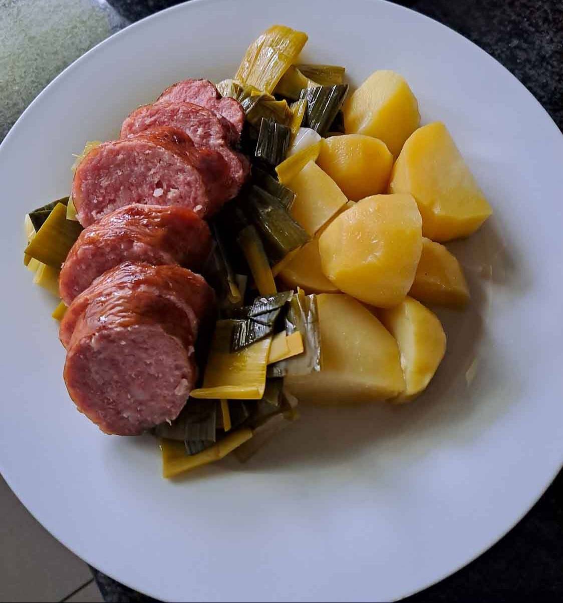 Papet vaudoise mit Saucisson vaudois