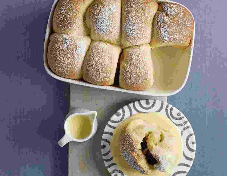 Buchteln mit Vanillesauce aus dem Thermomix Buchteln mit Vanillesauce aus dem Thermomix