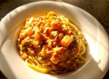 Spaghetti mit Kürbis-Speck-Sugo Spaghetti mit Kürbis-Speck-Sugo