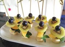 Früchtespiess mit Mojito-Dip Früchtespiess mit Mojito-Dip