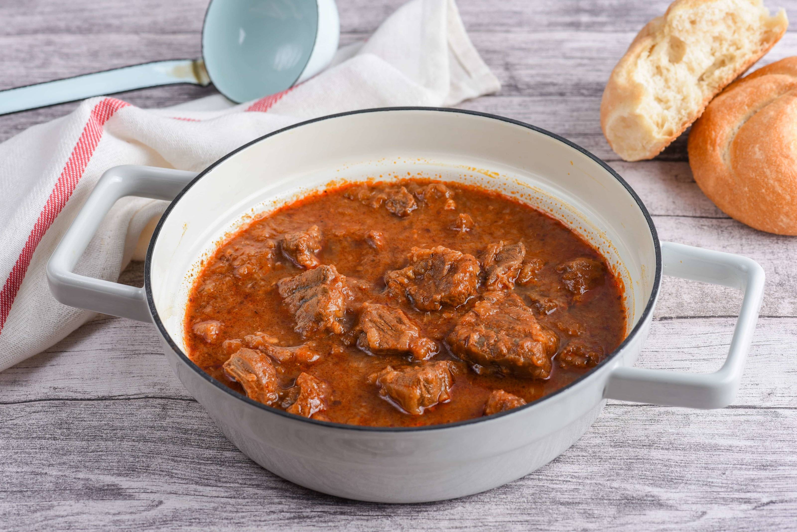 Rindsgulasch nach Omas Rezept