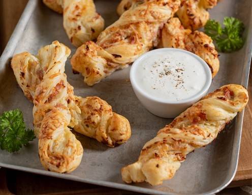 Schinken-Frischkäse-Stangen Rezept - ichkoche.at Schinken-Frischkäse-Stangen Rezept - ichkoche.at