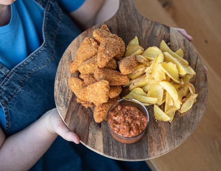 Fungi Pad Nuggets mit Kartoffelwedges Fungi Pad Nuggets mit Kartoffelwedges