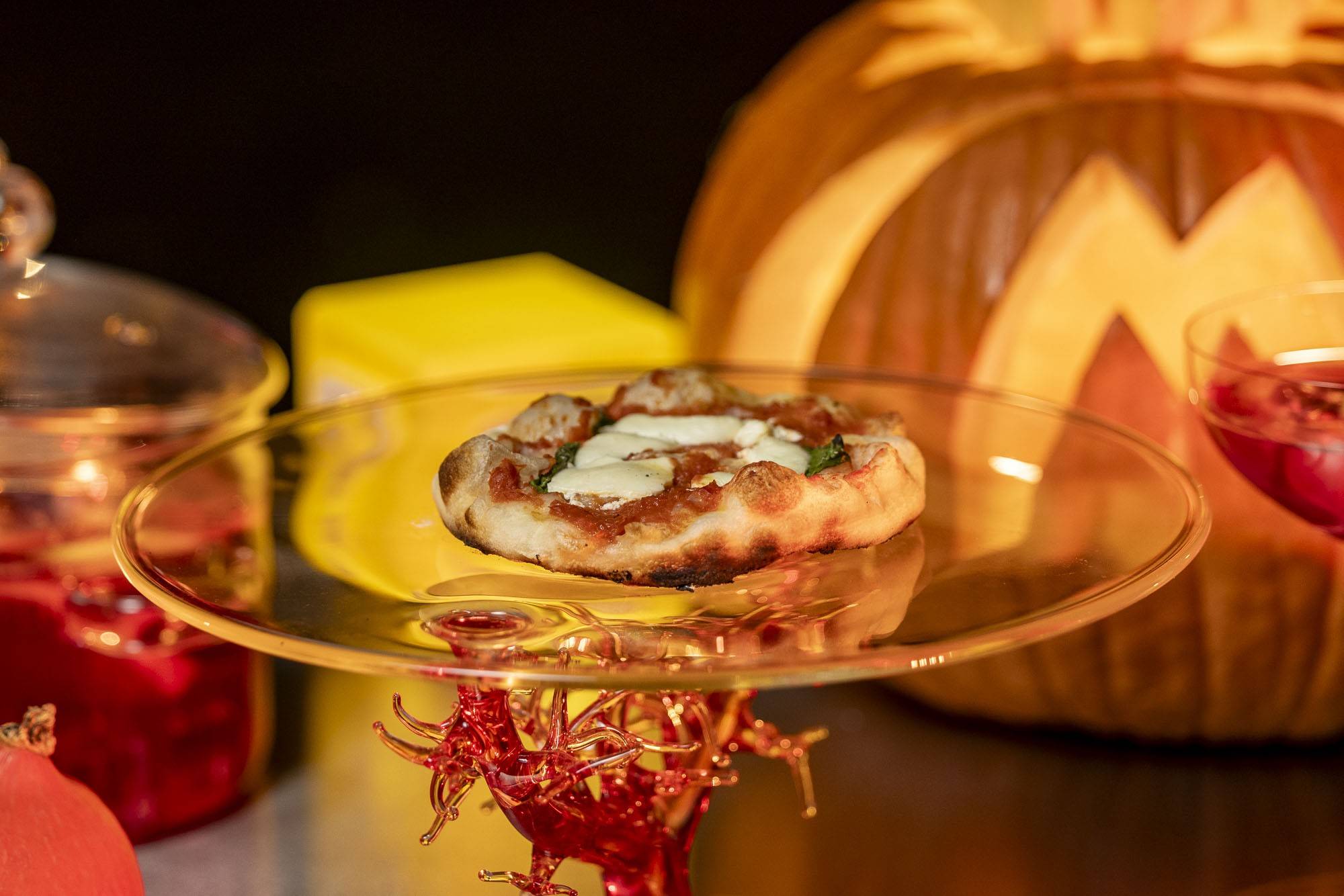 Halloween Pizzetta Rezept - ichkoche.ch
