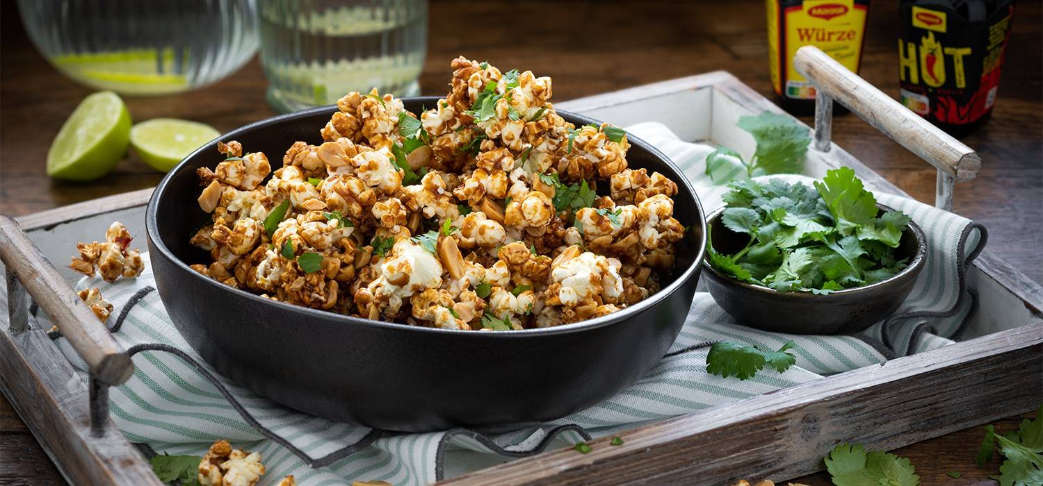 Crunchy Popcorn mit Erdnüssen