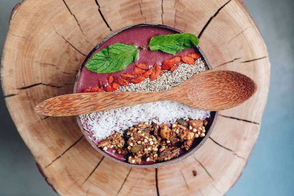 Köstlich angerichtet: Acai-Bowl mit Goji-Beeren.