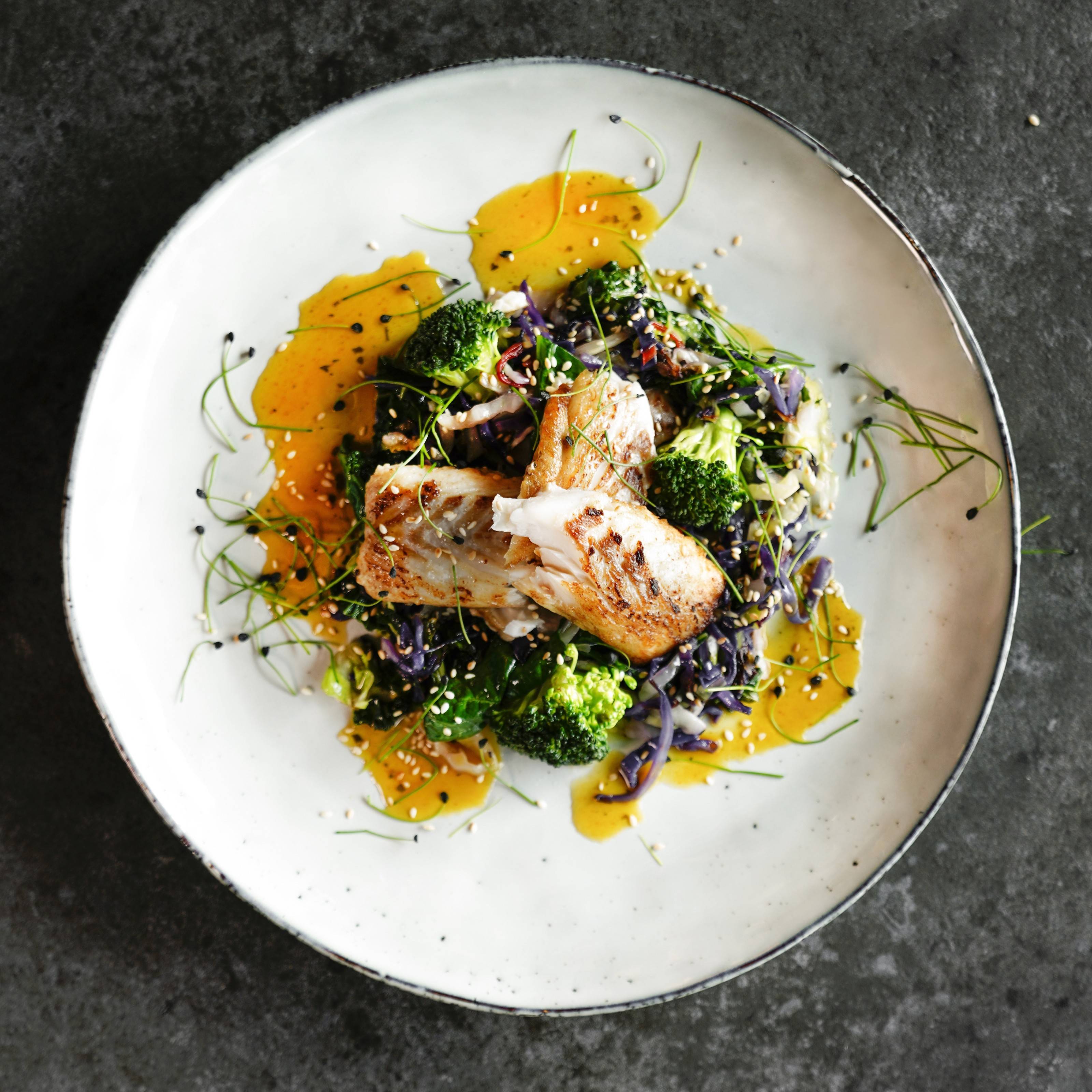 Kabeljaufilet mit Spinat Kohlgemüse Rezept - ichkoche.at Kabeljaufilet mit Spinat Kohlgemüse Rezept - ichkoche.at