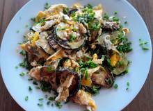 Zucchini mit Ei Zucchini mit Ei
