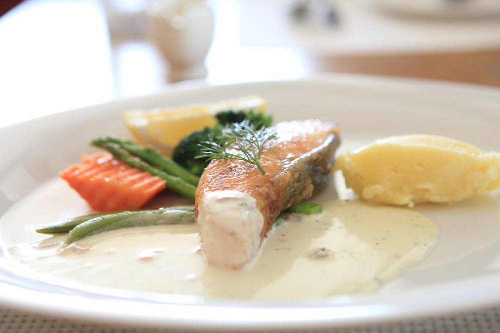Lachs mit Zitronensauce