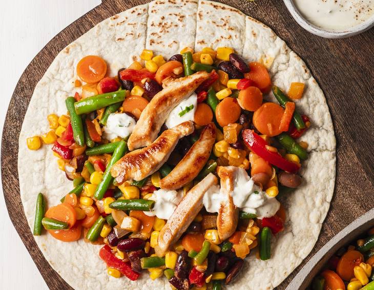 Wraps mit Röstgemüse Steak Mix und Hühnerbrust Wraps mit Röstgemüse Steak Mix und Hühnerbrust