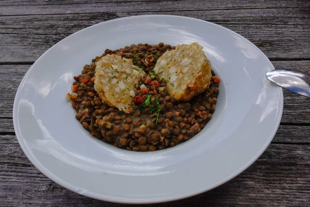 Linsen mit Knödel