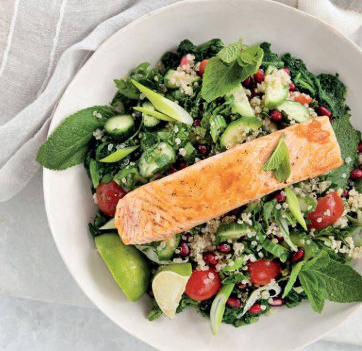 Lachs mit Quinoa Tabouleh