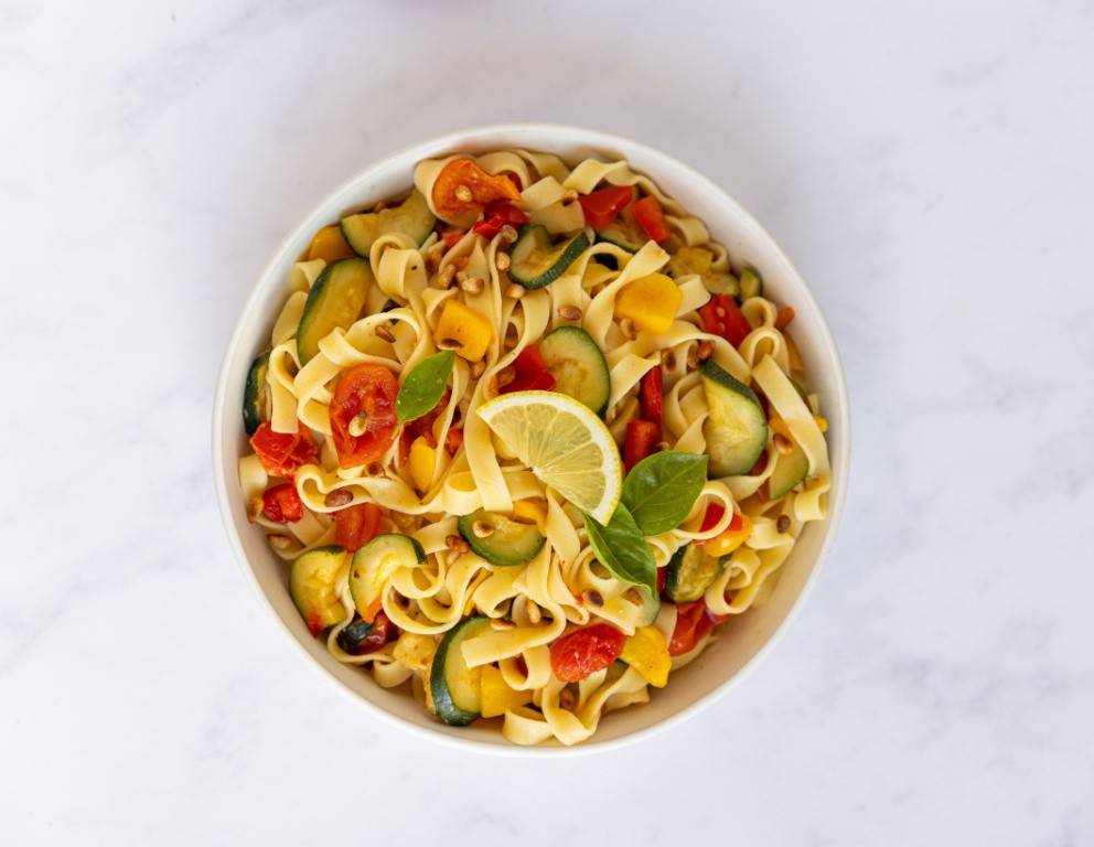 Zitronenpasta mit italienischem Gemüse