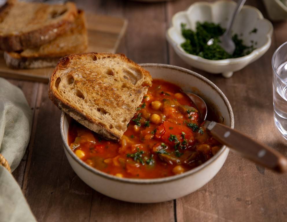 Eintopf mit Letscho und Kichererbsen Rezept - ichkoche.at Eintopf mit Letscho und Kichererbsen Rezept - ichkoche.at