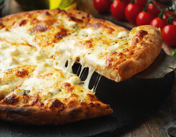 Pizza Quattro Formaggi Pizza Quattro Formaggi
