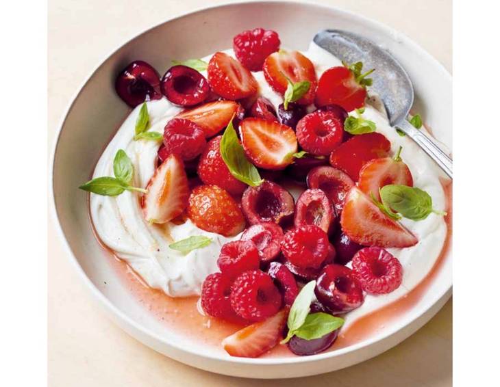 Sommerlicher Beeren-Salat Sommerlicher Beeren-Salat