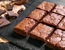 Brownies aus der Heißluftfritteuse Brownies aus der Heißluftfritteuse