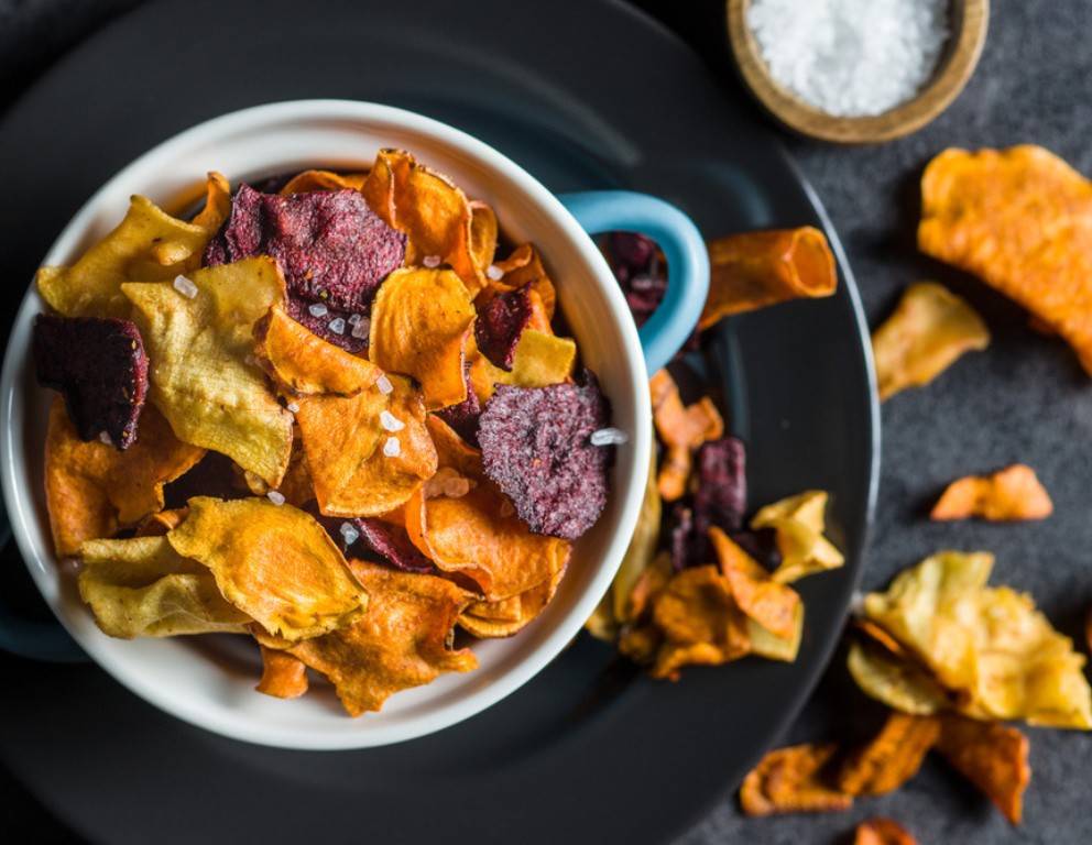 Erdäpfel- und Gemüsechips aus der Heißluftfritteuse