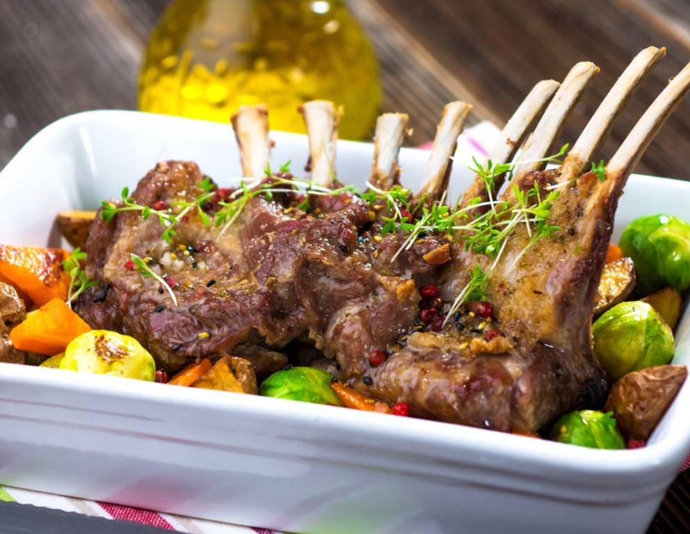 Lammkarree in Balsamico-Rosmarin-Marinade