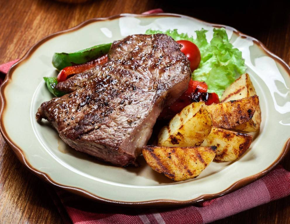 Gegrilltes Beefsteak