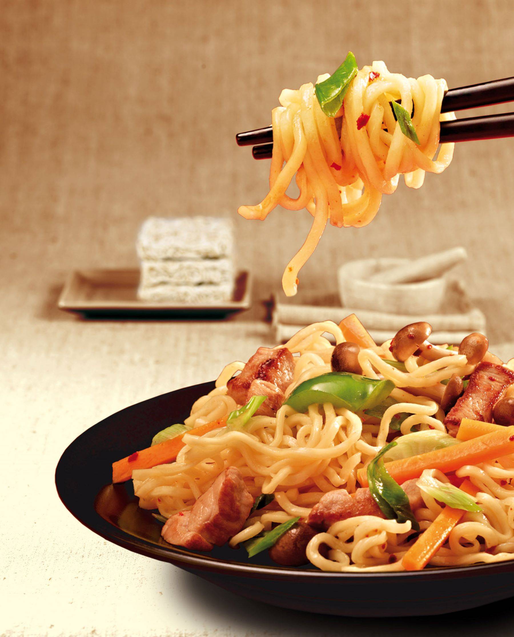 Gebratene Mie Eiernudeln