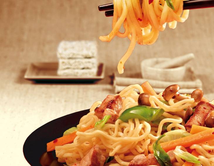 Gebratene Mie Eiernudeln Gebratene Mie Eiernudeln