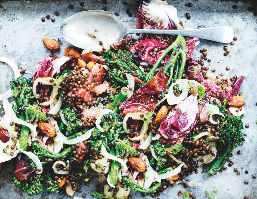 Belugalinsen in lauwarmem Salat