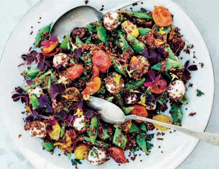 Ofengetrocknete Sommertomaten mit Bohnen und Quinoa Ofengetrocknete Sommertomaten mit Bohnen und Quinoa