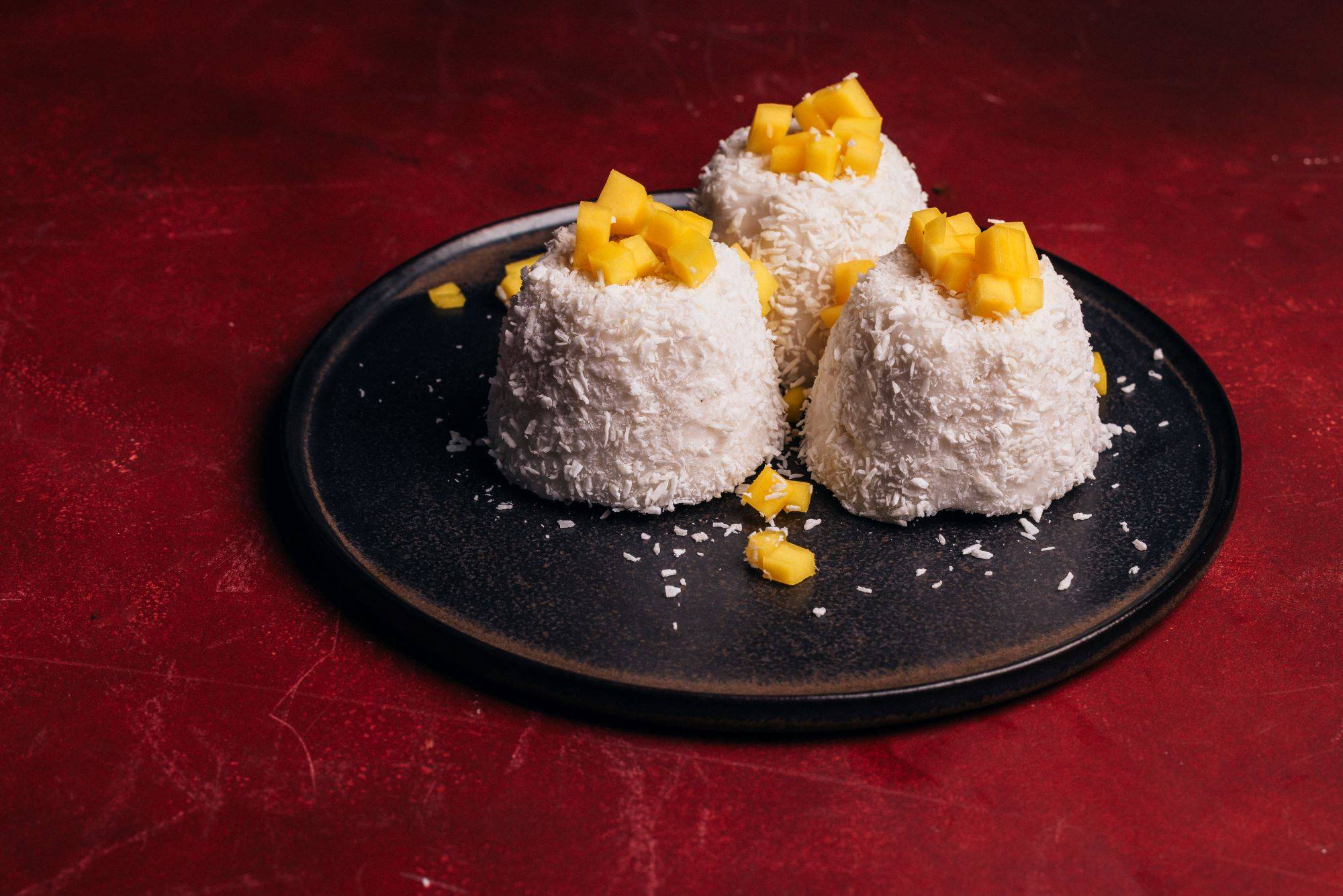 Kokospudding mit Mango