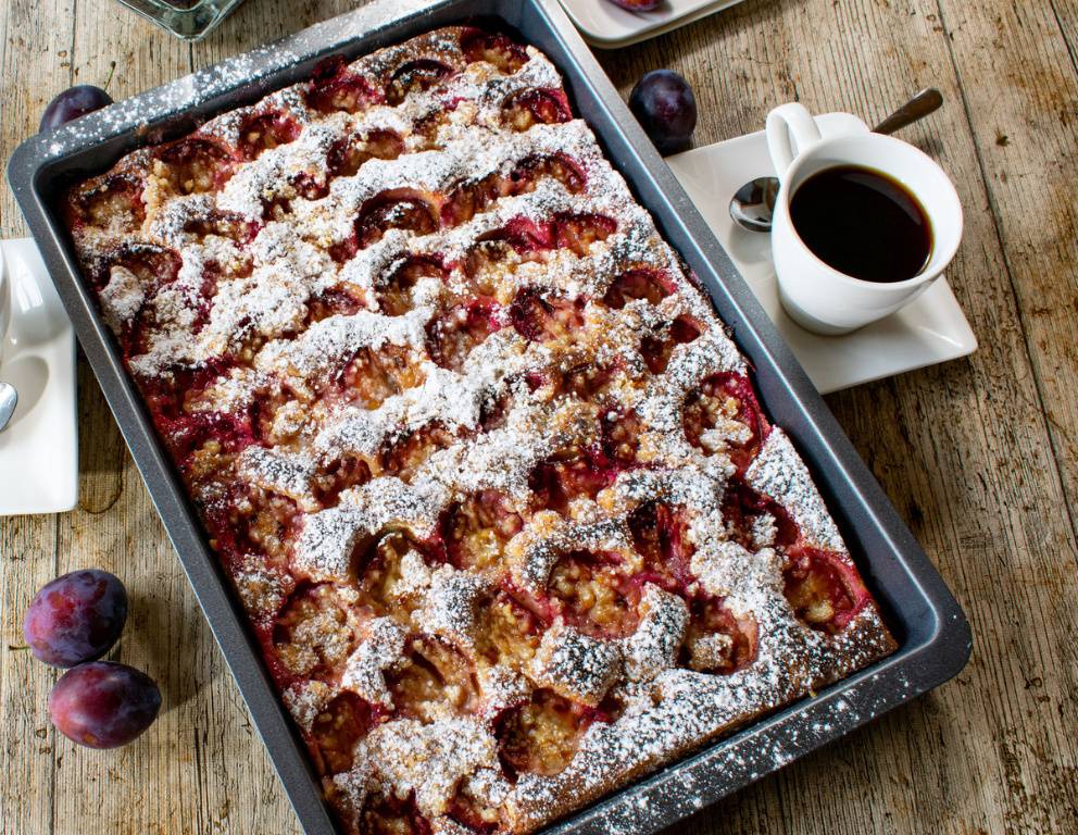 Blechkuchen mit Zwetschken