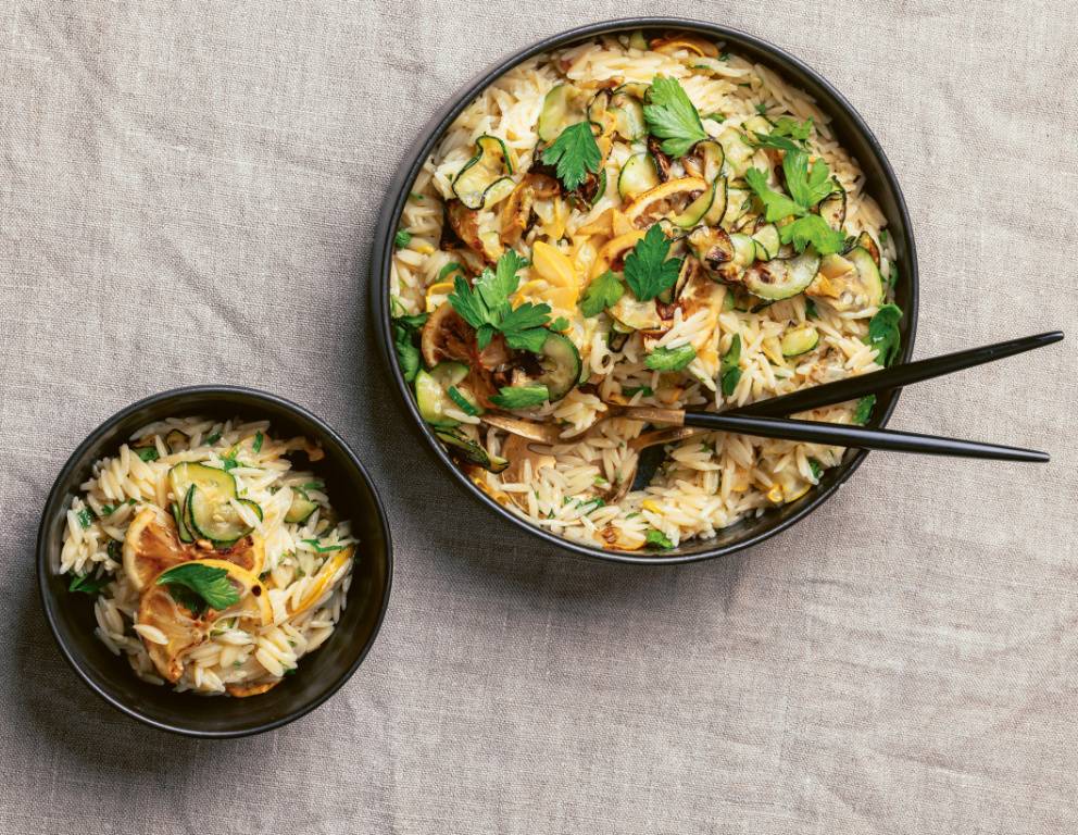 Orzo mit Zucchini und Zitrone